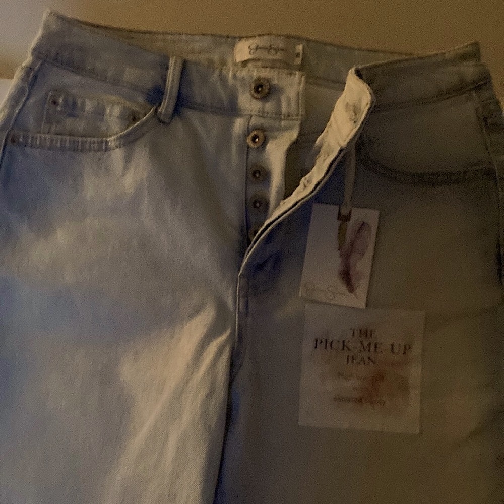 Jessica Simpson pick-me-up jeans, straight crop for women. Size 28 waist.